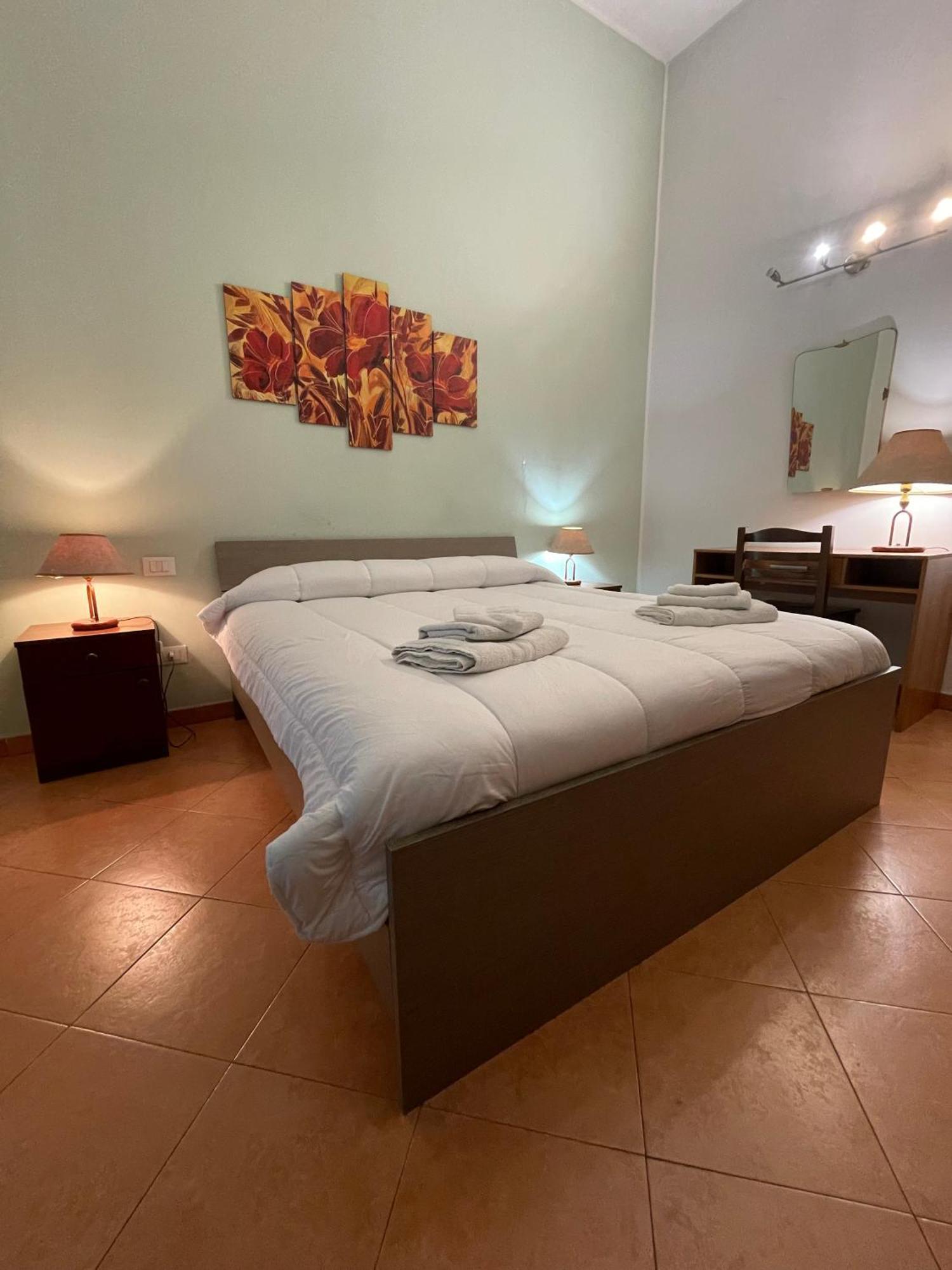 Hola Cathedral House Cadorna Apartment *