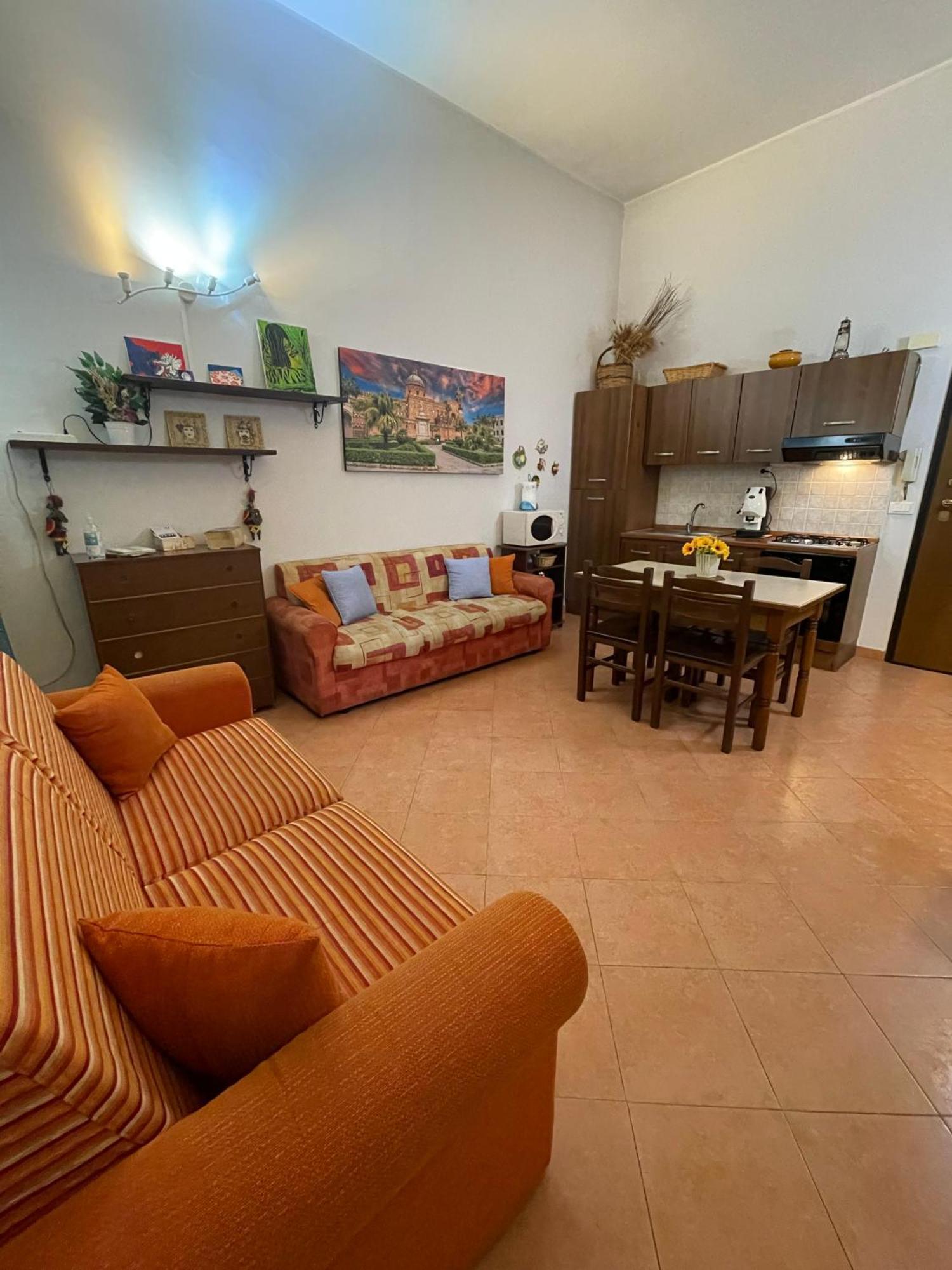 Apartment Hola Cathedral House Cadorna