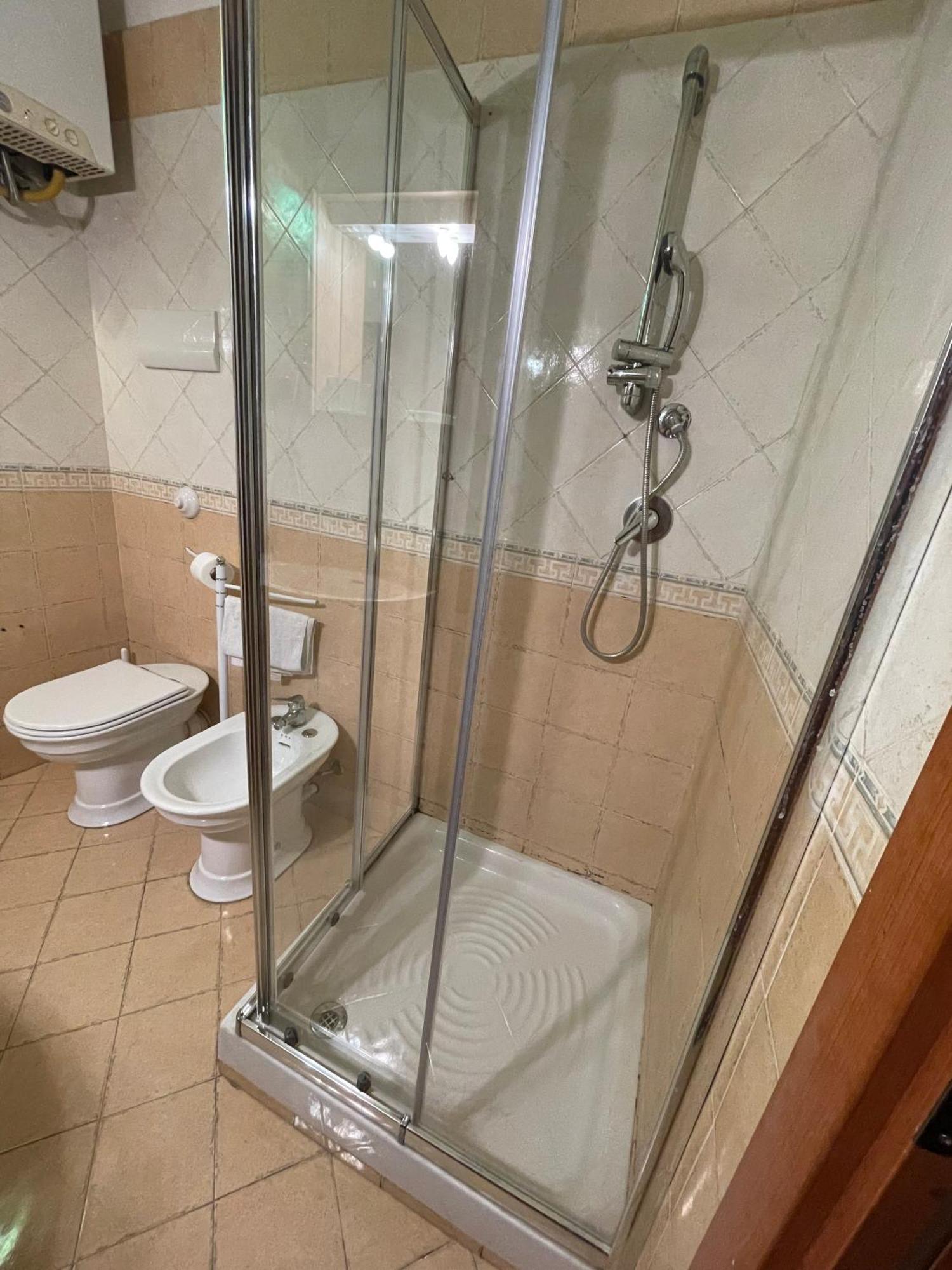 Hola Cathedral House Cadorna Apartamento *