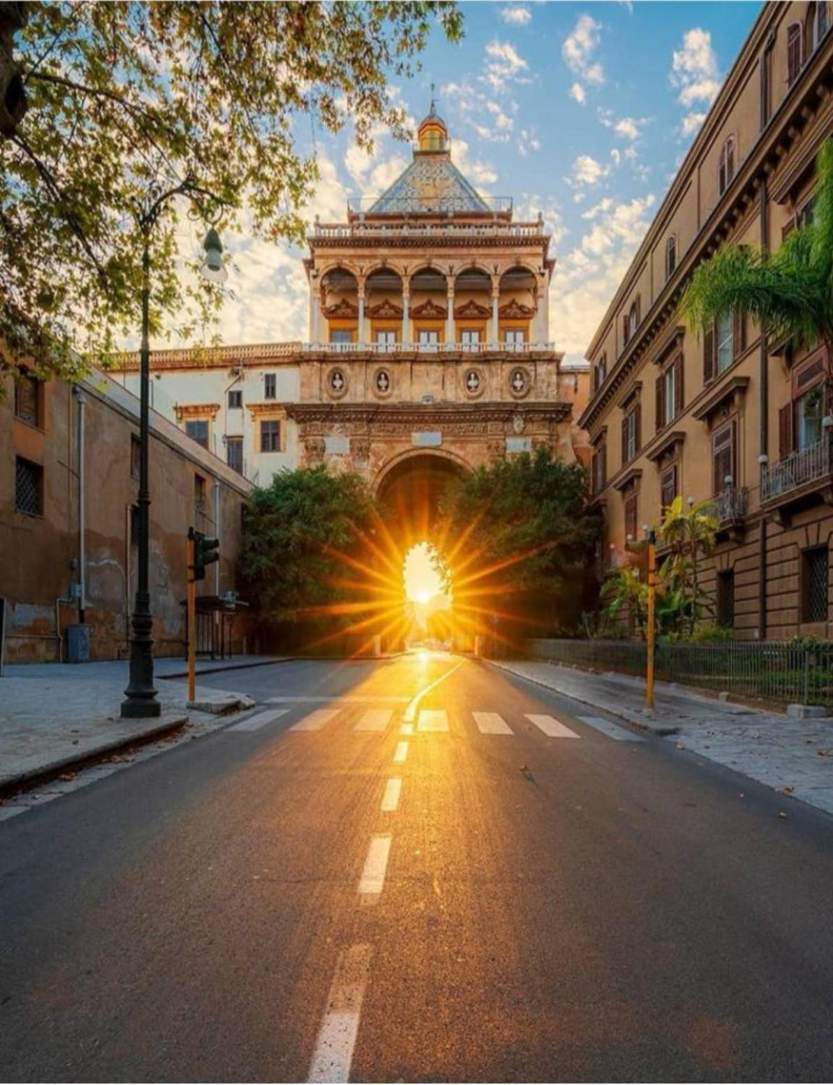 Hola Cathedral House Cadorna * Palermo